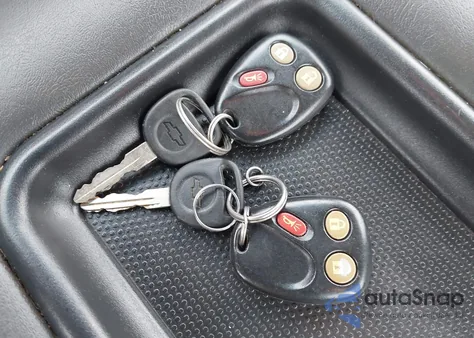 2003 Chevrolet Silverado 1500 Ls from USA, damaged, VIN 1GCEC14T83Z162286